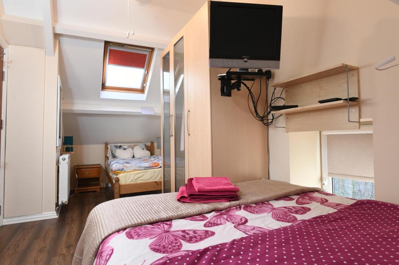 Cilbrwyn Bed and Breakfast Swansea Exteriör bild